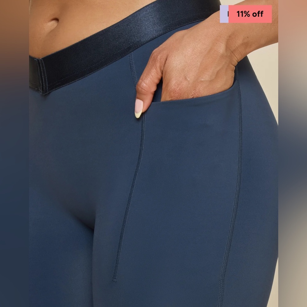 NWT Popflex Navy Contour Flared Legging - Picture 6 of 16